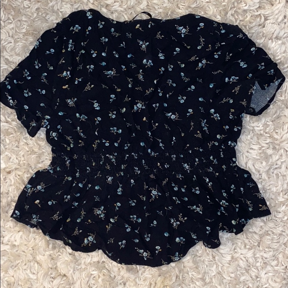 Floral blouse - Picture 2 of 6